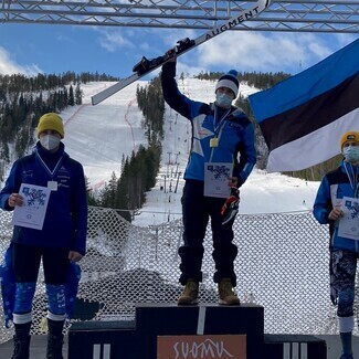 Mäesuusatamise Eesti meistrivõistlused Suomutunturil algasid suurslaalomi võistlusega