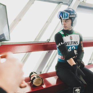 Suusahüppaja Artti Aigro jätab vigastuse tõttu turnee pooleli